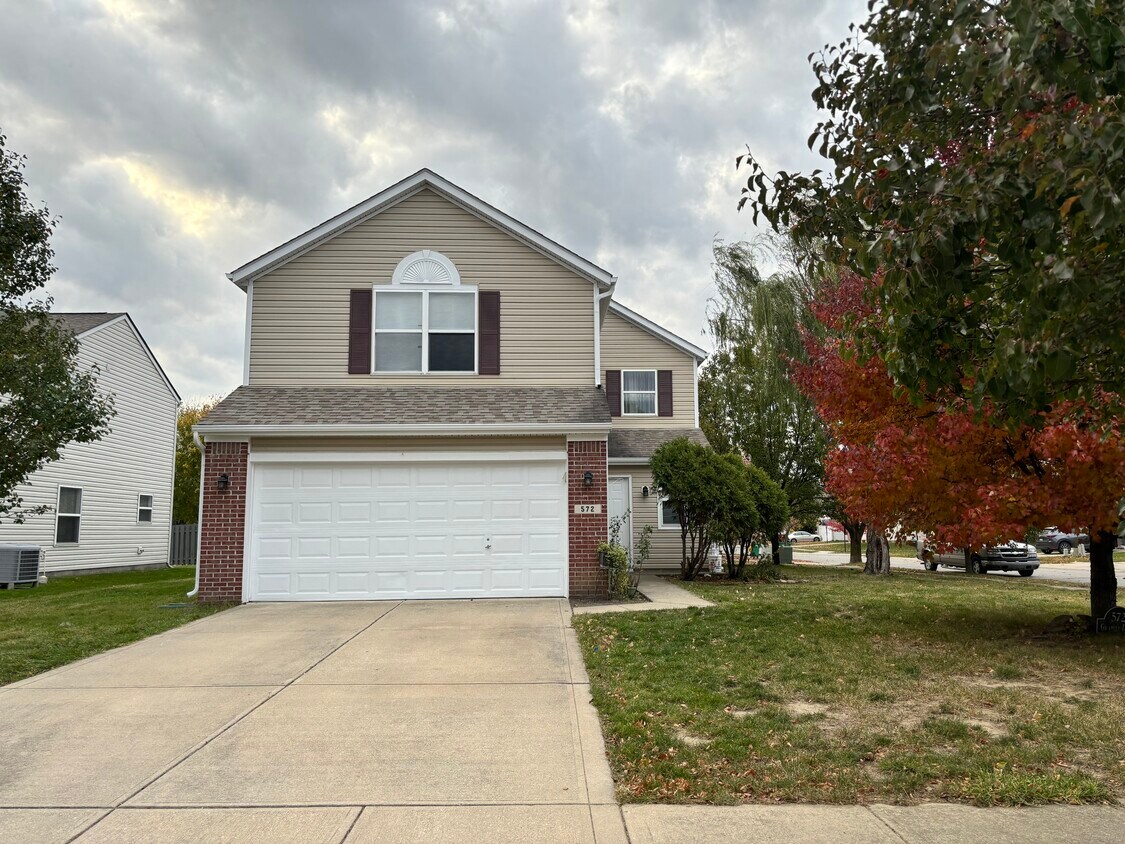Primary Photo - 572 Grabill Dr