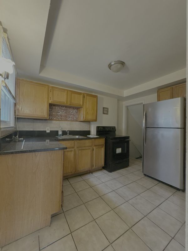Foto del edificio - 4600 Chatsworth St