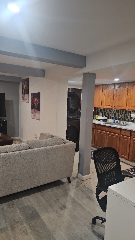 Building Photo - 4 Parente Ln N