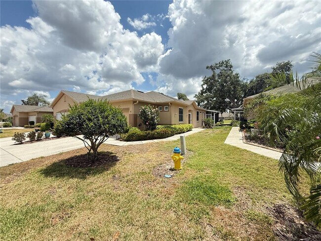 Foto del edificio - 2116 Acadia Greens Dr
