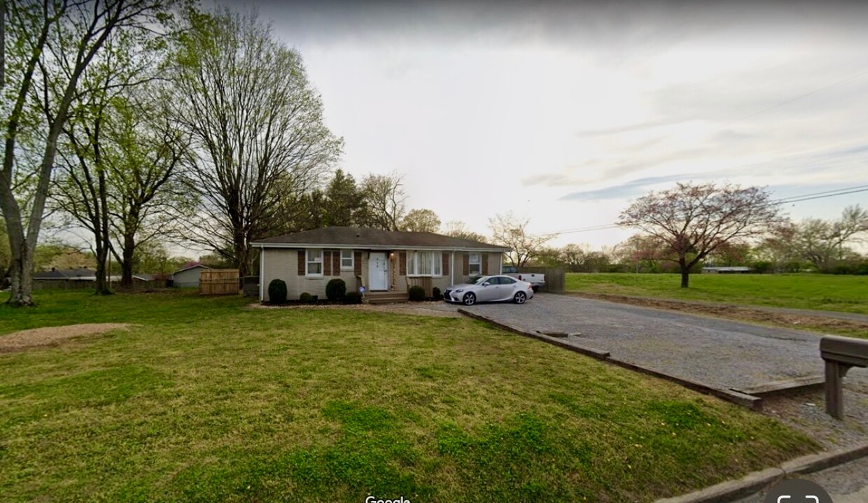 912 Robinson Rd, Old Hickory, TN 37138 House Rental in Old Hickory, TN