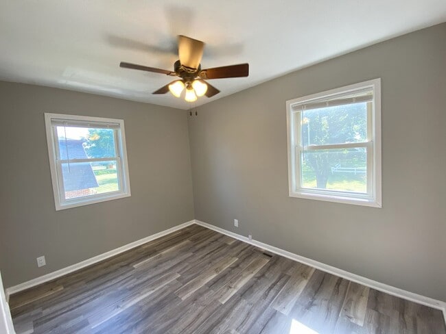 Foto del edificio - Rent $925; 2 Bed Duplex