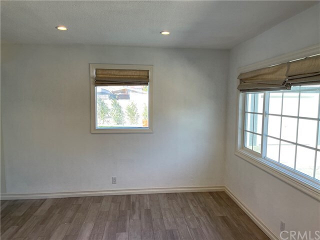 Building Photo - 2233 Orange Ave