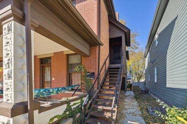 Building Photo - 1219 Highland St