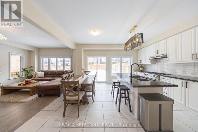 Photo du bâtiment - 91 Kennedy Blvd