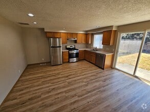 Building Photo - 145-147-147 Delta Ct N