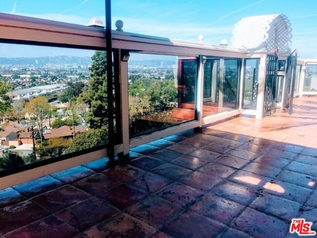 Foto del edificio - 5417 Weatherford Dr