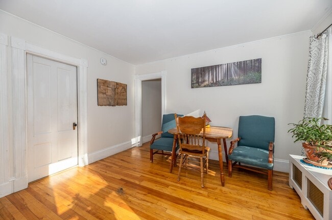 Building Photo - 145 Pine St