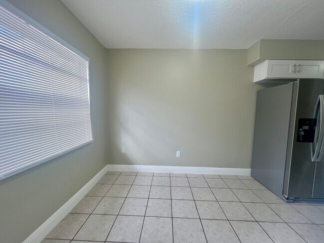 Foto del edificio - Modern 2 Bedroom, 2 Bathrooms Townhome loc...