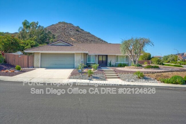 Building Photo - 12386 Fernando Dr