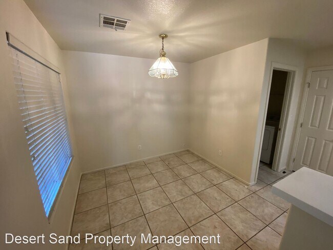 Foto del edificio - 3 br, 2.5 bath House - 10185 Birch Bluff Ln.