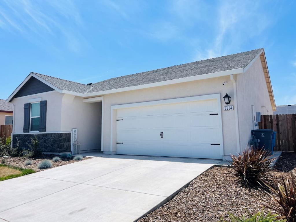 5654 Sunhaven St House for Rent in Linda, CA