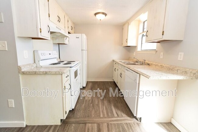 Building Photo - 18 S Germantown Rd