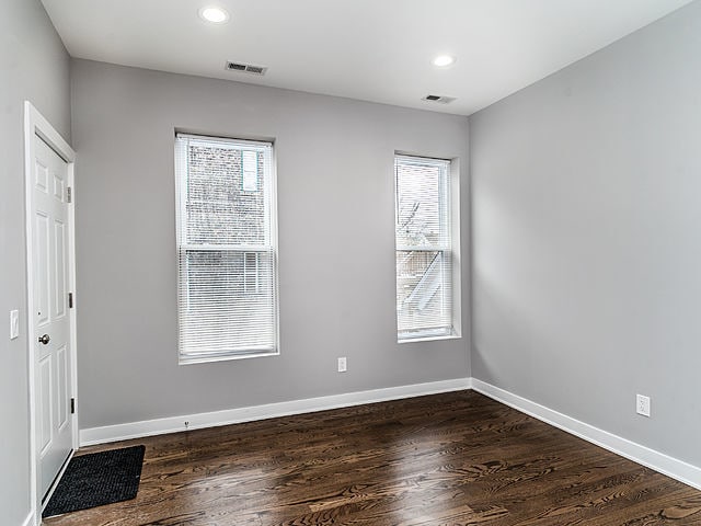 Building Photo - 2246 S Whipple St