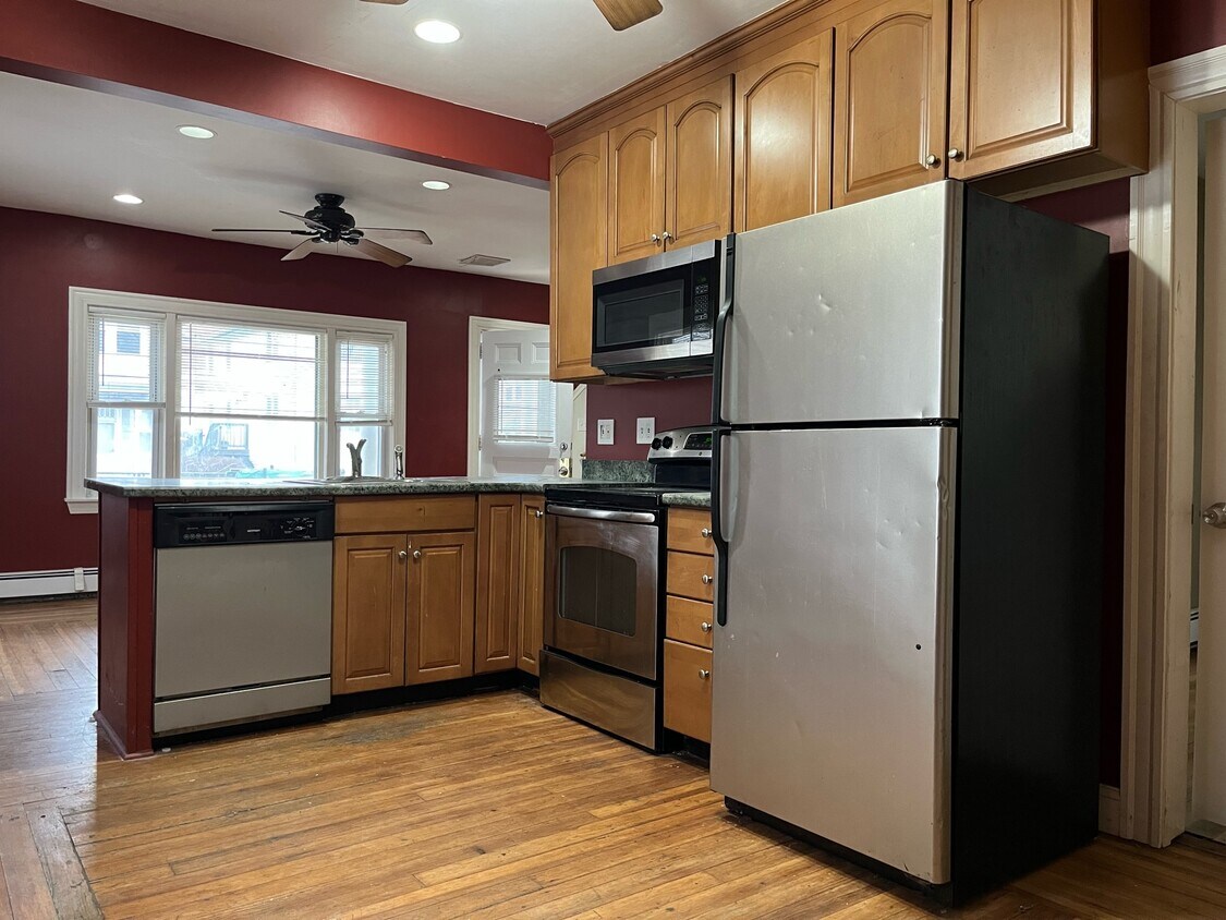 Foto principal - 79 Radcliffe Ave