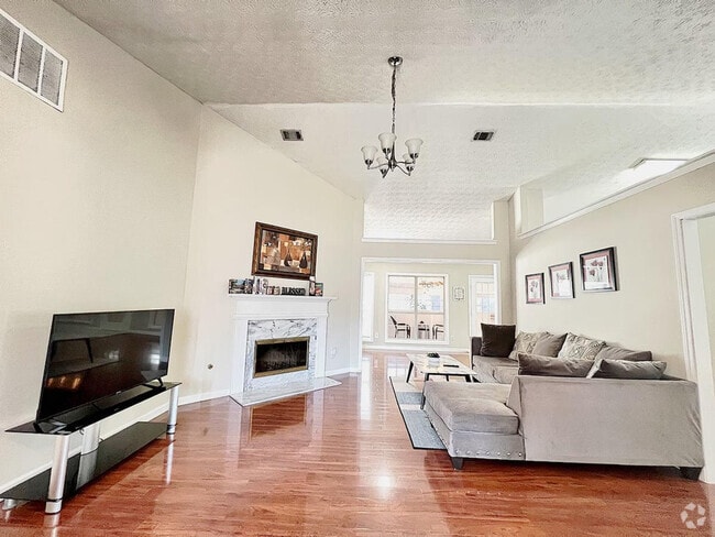 Building Photo - 4710 Cambridge Park Ct NW