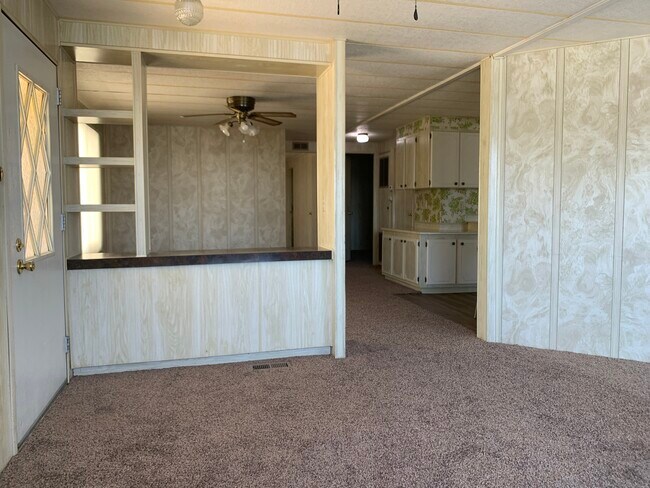Building Photo - 1671 Cabrillo Dr