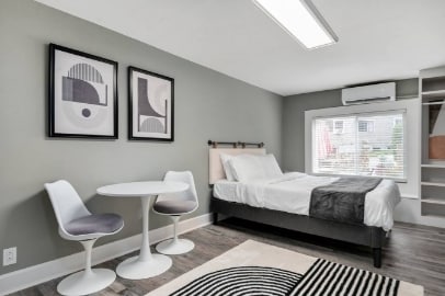 Building Photo - 514 Tremont St