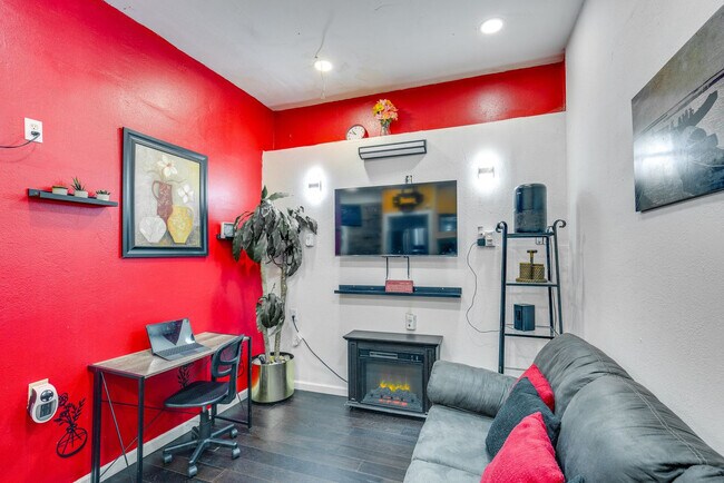Foto del edificio - 7244 Piedmont Dr