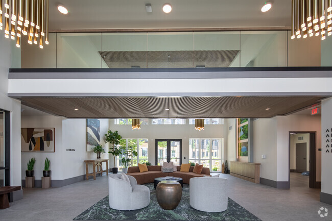 Lobby - Vista @ Council Square