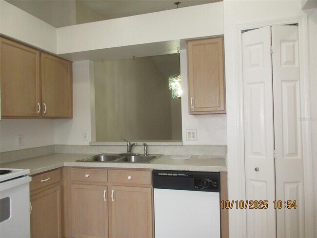 Foto del edificio - 13324 Fairway Glen Dr