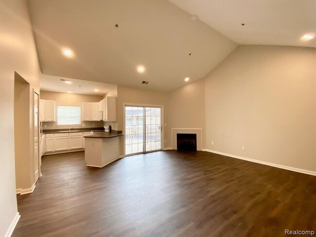 Building Photo - 25569 Sun Sail Ct
