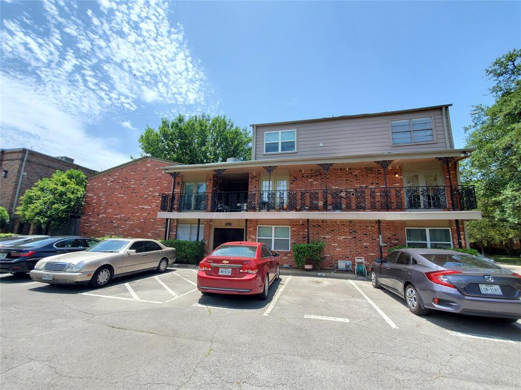 4525 Gilbert Ave Unit 102, Dallas, TX 75219 Condo for Rent in Dallas, TX