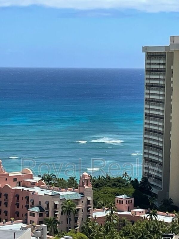 Foto del edificio - 2240 Kuhio Ave.