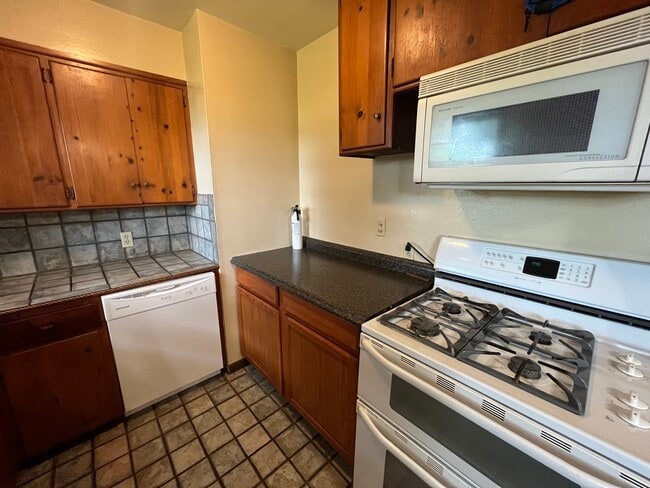 Foto del edificio - 511 Fleetwood Dr