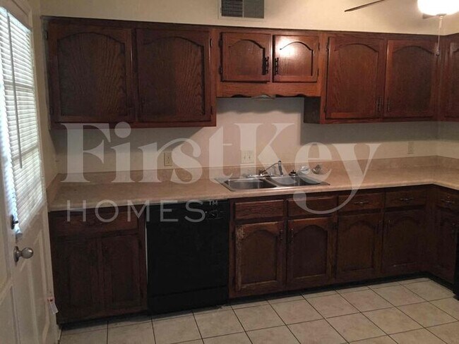 Foto del edificio - 4582 Fawn Hollow Cove