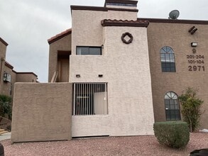 Building Photo - 2971 Juniper Hills Blvd