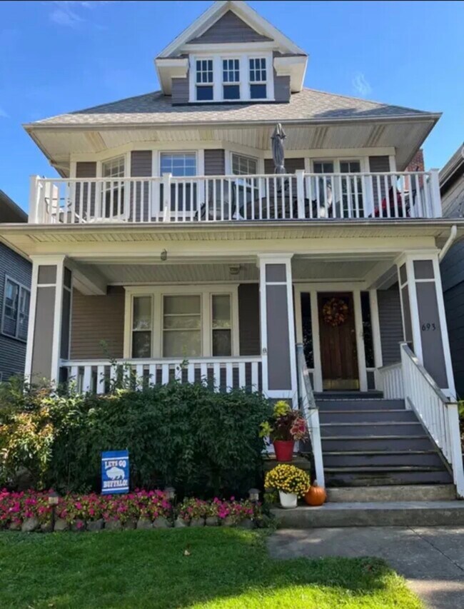 Foto del edificio - 693 Linwood Ave