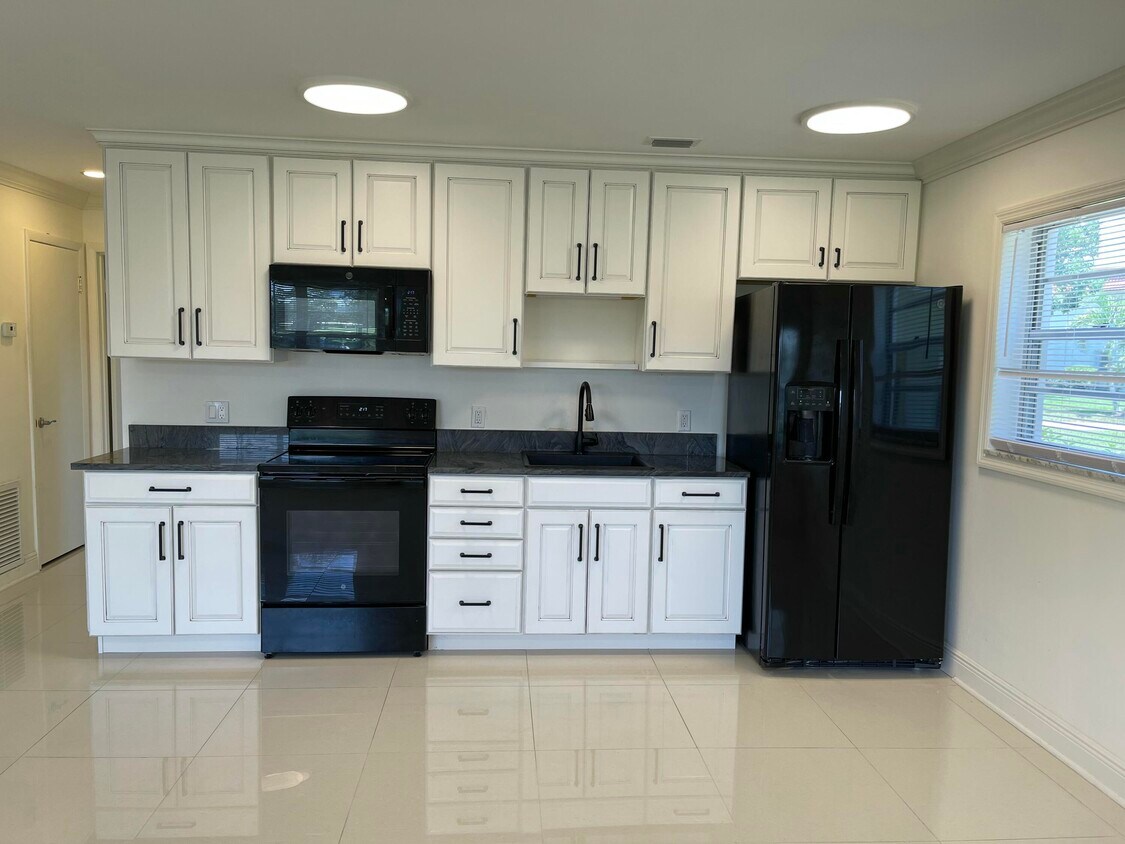Foto principal - 1225 NW 21st St