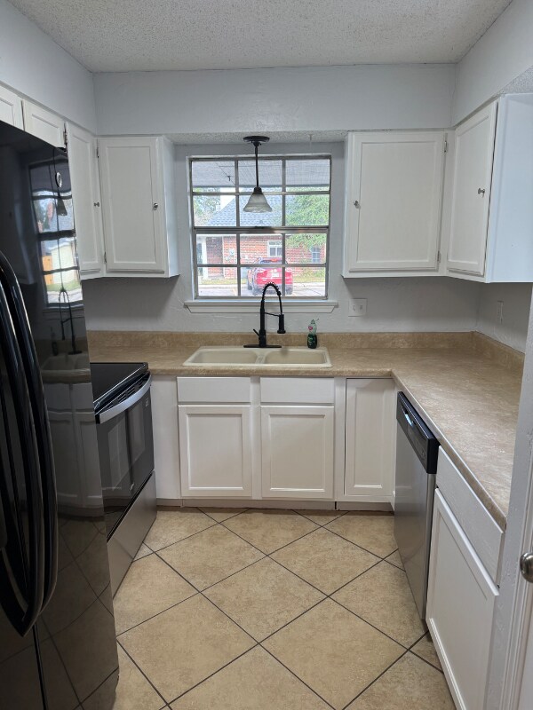 Foto del edificio - 142 Village Dr