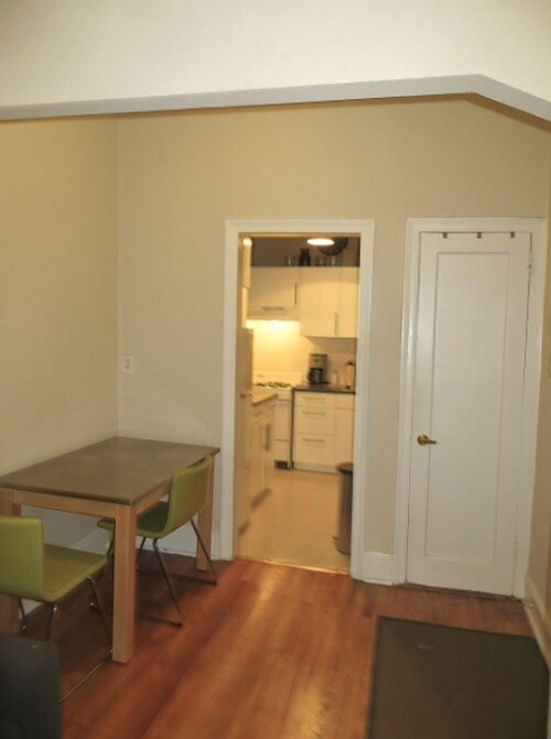 Foto del edificio - 69 8th Ave