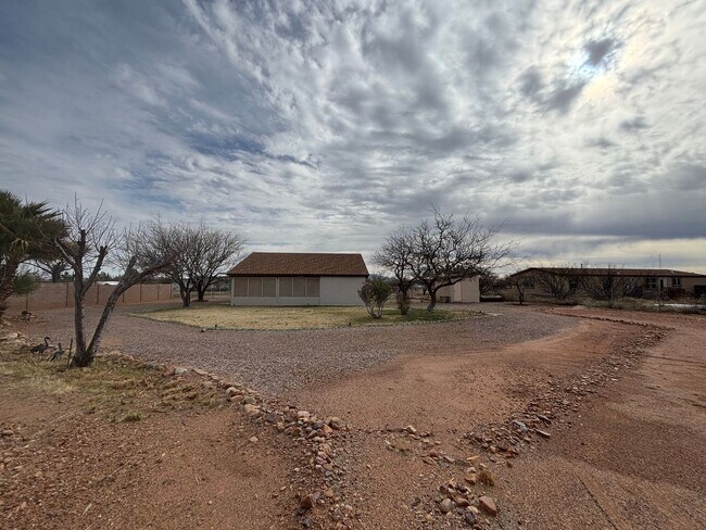 Foto del edificio - 5342 S San Pedro Ave