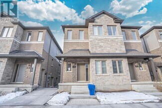 Building Photo - 205-205 W Oak Trl