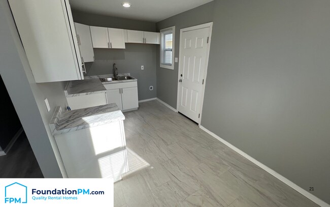 Foto del edificio - 1410 Lyceum Rd