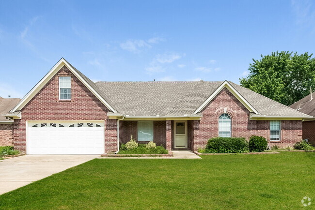 Building Photo - 6906 Greyhawk Cove N