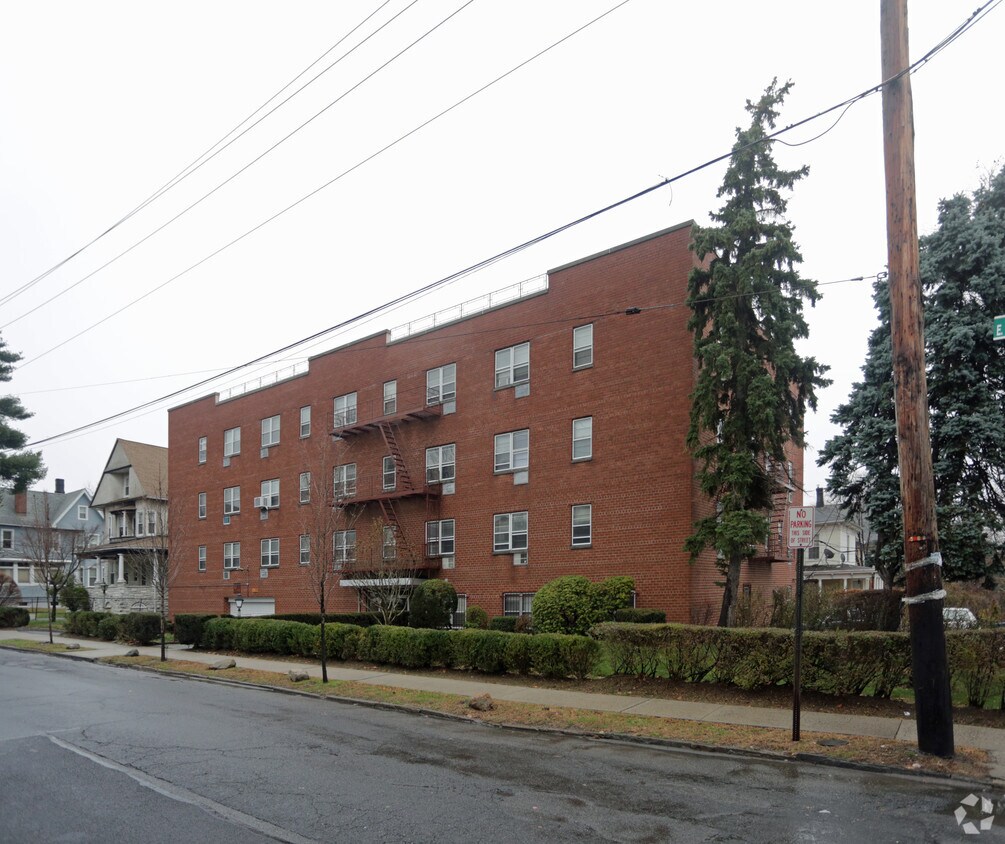 240 E Prospect Ave, Mount Vernon, NY 10550 Apartments in Mount Vernon, NY