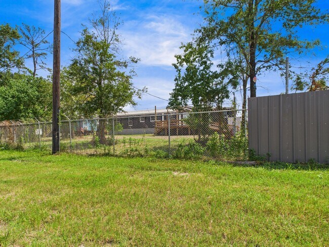 Building Photo - 12418 N Lake Houston Pkwy
