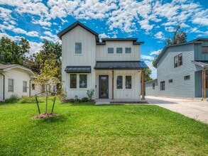 Building Photo - 2112 NW 20th St