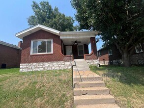 Building Photo - 6565 Arsenal St