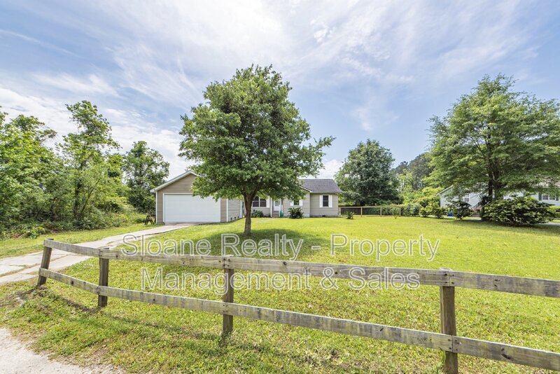 Foto principal - 1841 Lowland Ln