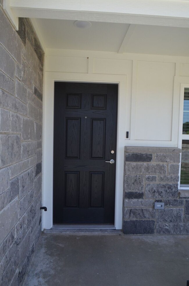 Foto del edificio - 971 Cline Dr