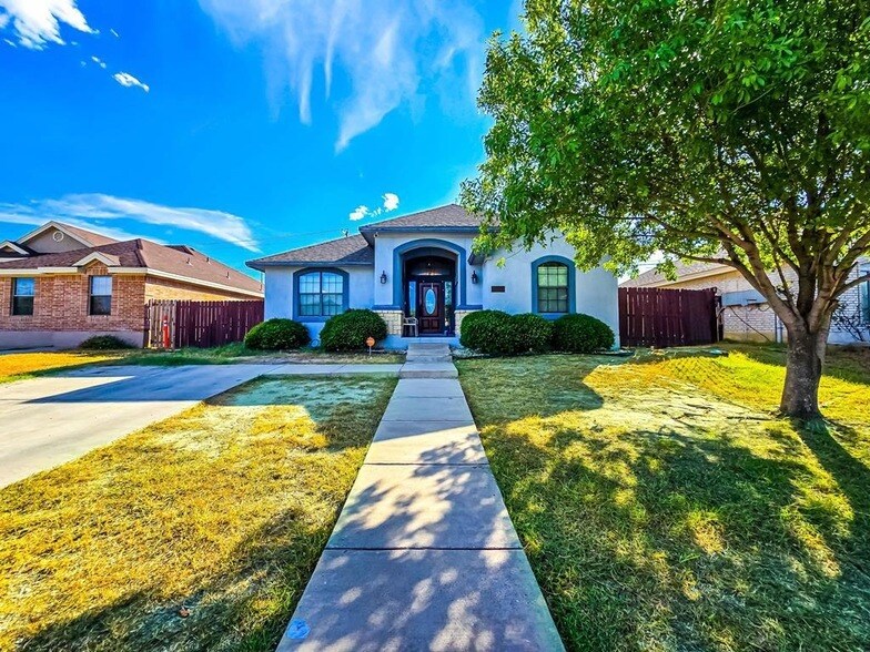 Foto principal - 2673 Crown View Drive