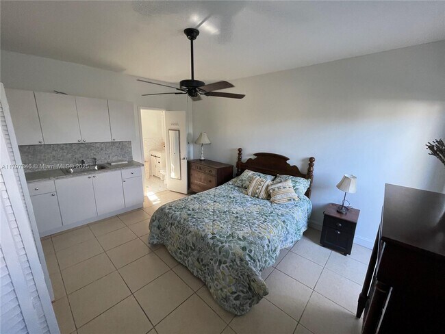 Foto del edificio - 9525 SW 16th St