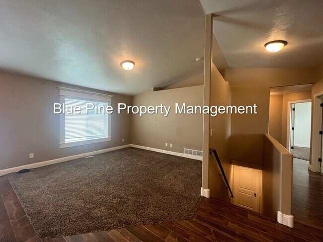 Building Photo - 4957 Remember Dr