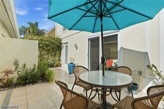 Building Photo - 4945 Cougar Ct S