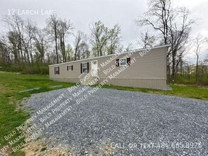 Building Photo - 12 Larch Ln